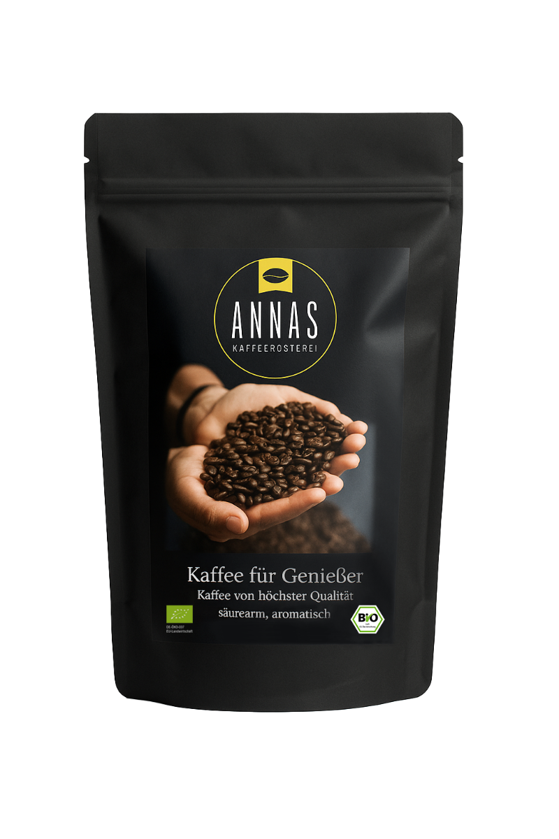 Entdecke unsere säurearmen, slow-gerösteten Spezialitätenkaffees aus nachhaltigem Anbau – schonend veredelt für den besten Geschmack. Direkt gehandelt, individuell geröstet