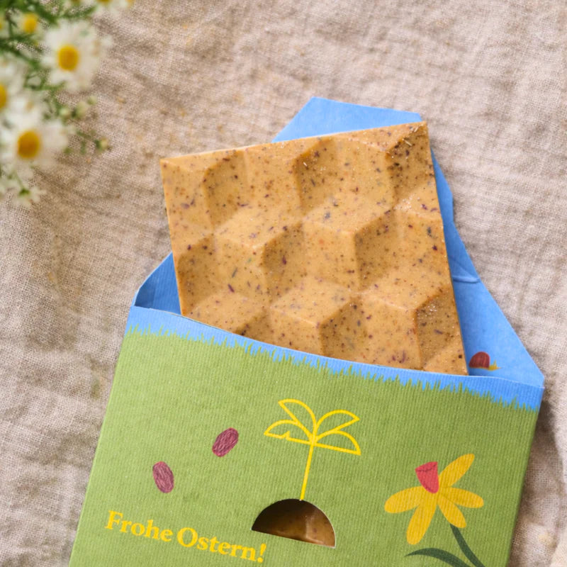 djoon Organic Date Pralines – Raspberry Cream, 9 pieces (100g)