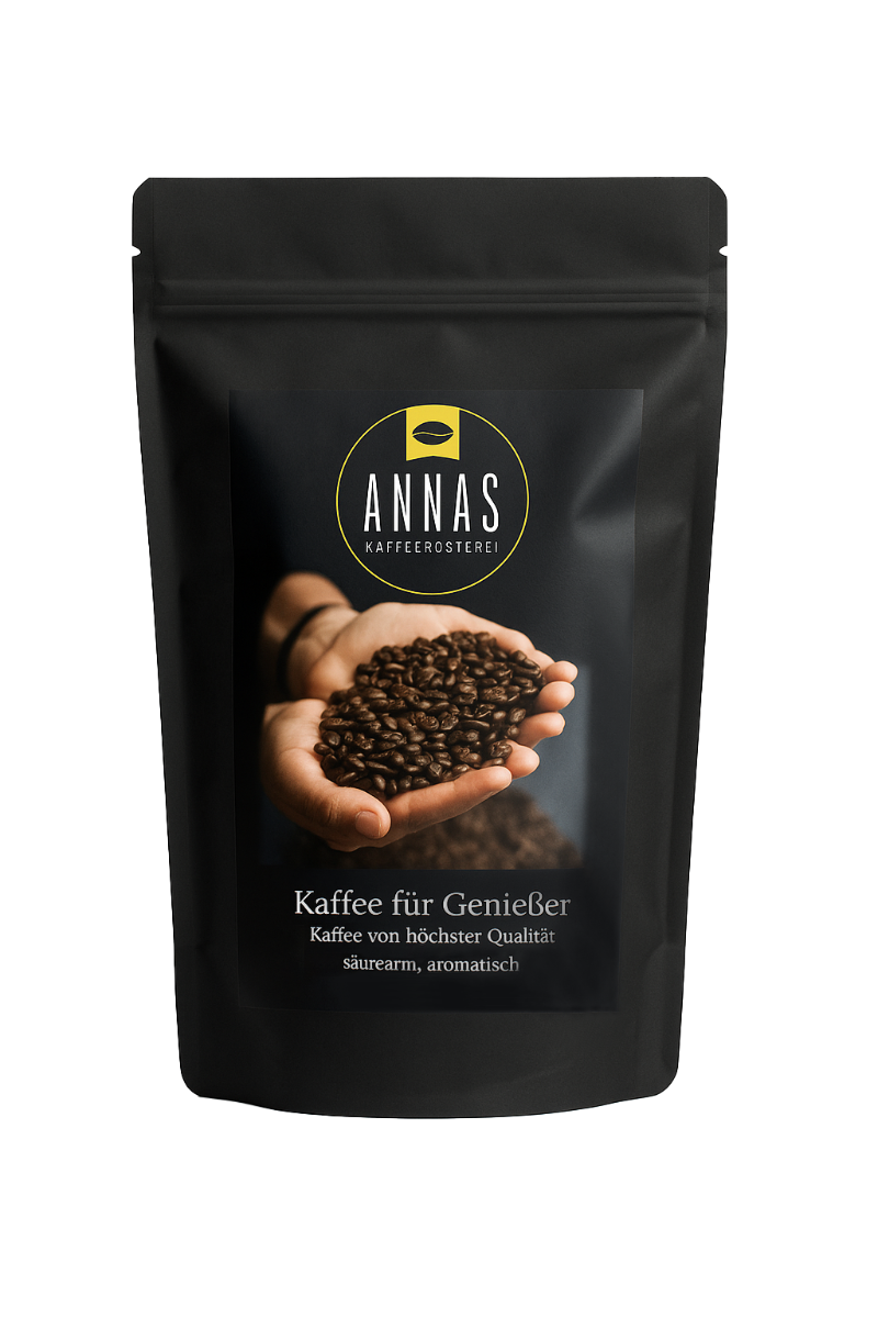 Wir kombinieren das traditionelle Slow-Röstverfahren mit hochwertigen Rohkaffeebohnen zu einem Kaffee, der Deinen Körper unterstützt statt ihn zu belasten.