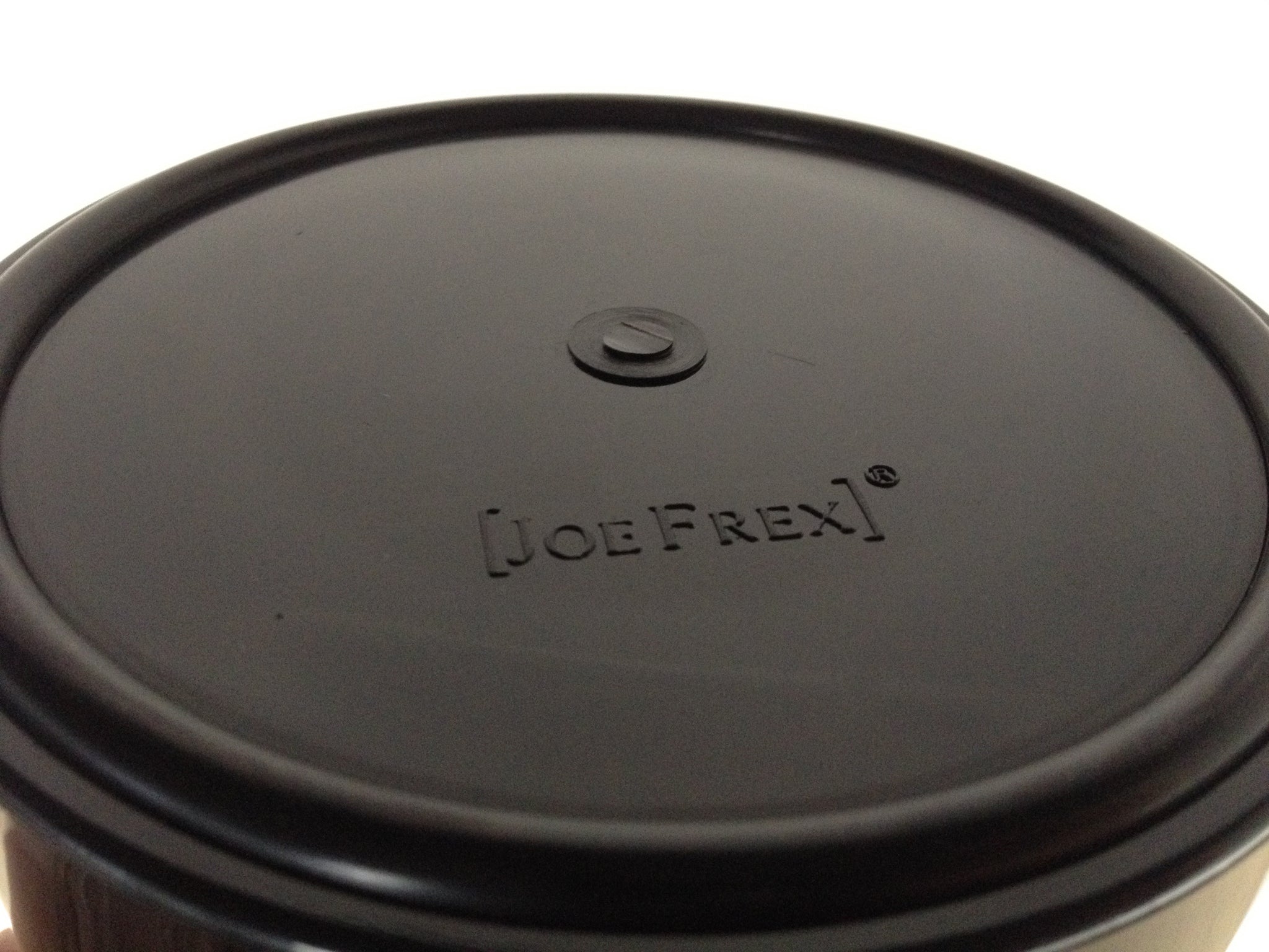 JoeFrex Abschlagbehälter Knock Box Basic Schwarz – Robuste Abklopfbox für Siebträger